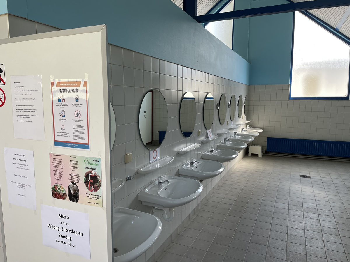 ToiletgebouwBinnen